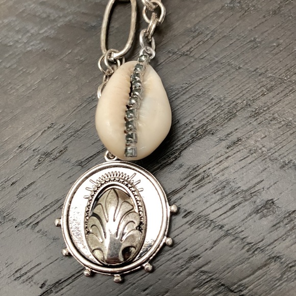 NWT Free People Layered Necklace - Picture 3 of 3